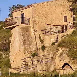 La Casa Sulla Roccia Ferienhaus